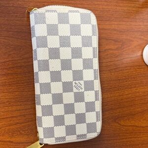 Louis Vuitton White and Gray Checkered Zip Wallet